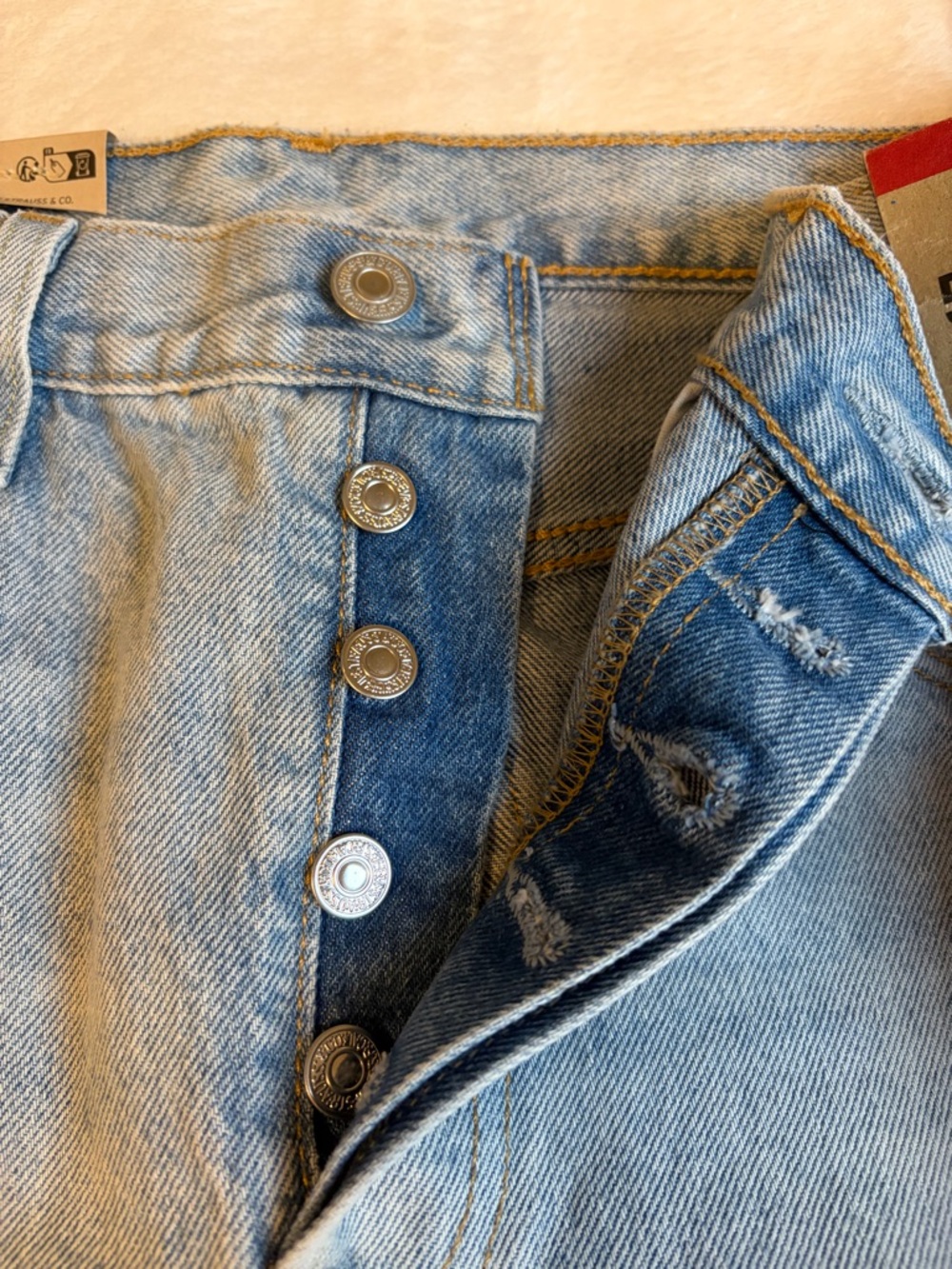 Levi's 501 High-Rise Light Wash Straight-Leg Jeans - Picture 5 of 12